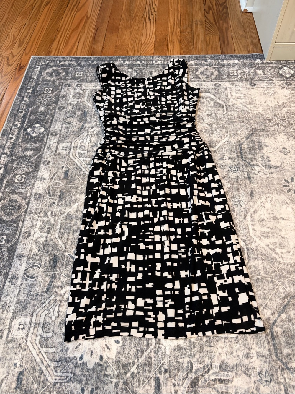 Nine West Black & White Geo-Print Sheath Dress